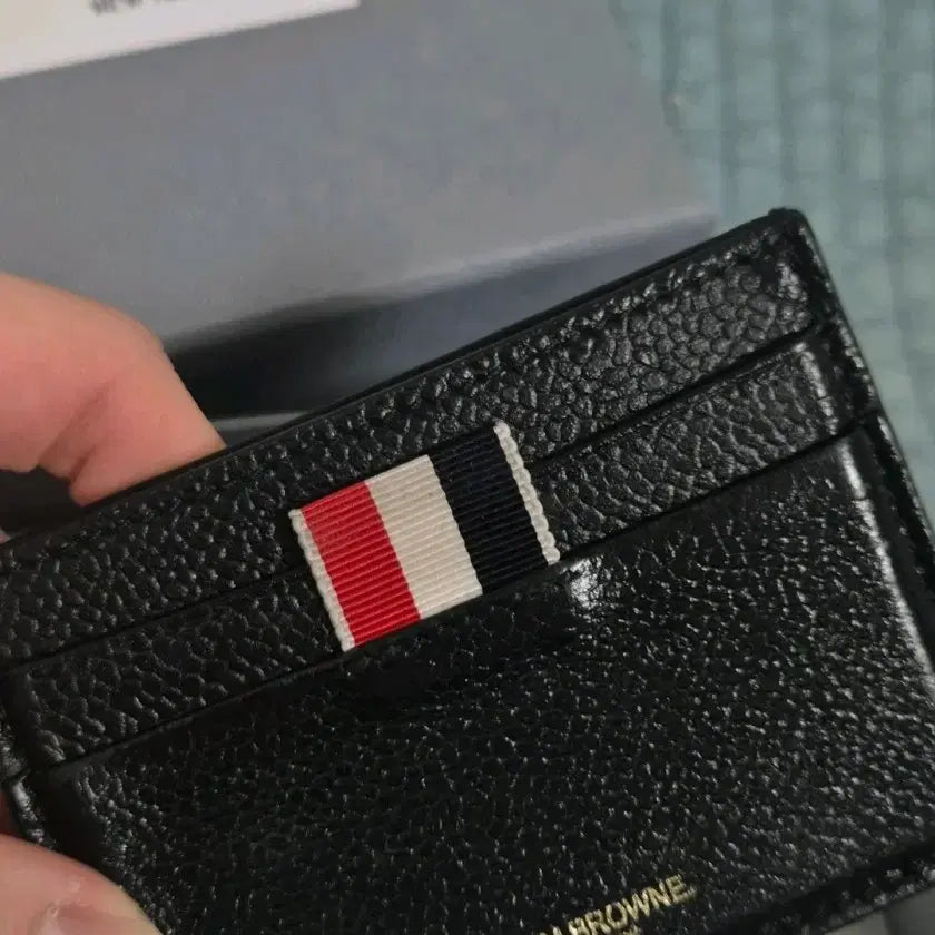 [SOLD OUT] (급처) 톰브라운 페블 카드지갑