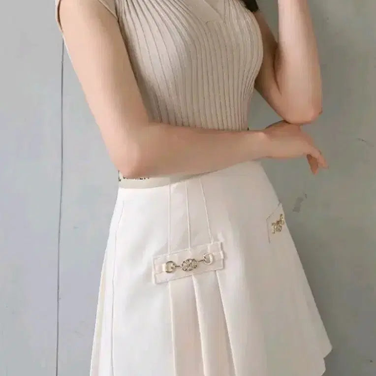 [SOLD OUT] 수입의류 홀복치마(8.7)코코엠하이디바