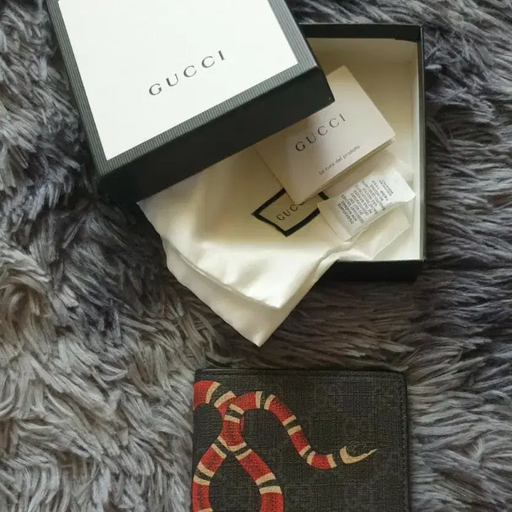 [BUNJANG] Gucci Snake Bi-fold Wallet Black / GG스네이크 반지갑 블랙