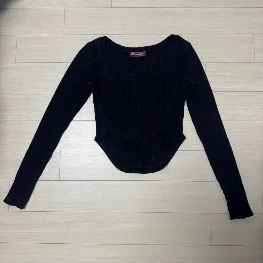 [BUNJANG] Please No Follow Jennie Top, Bobby Top Bundle Set / 플리즈노팔로우 플노팔 제니탑, 바비탑 일괄판매