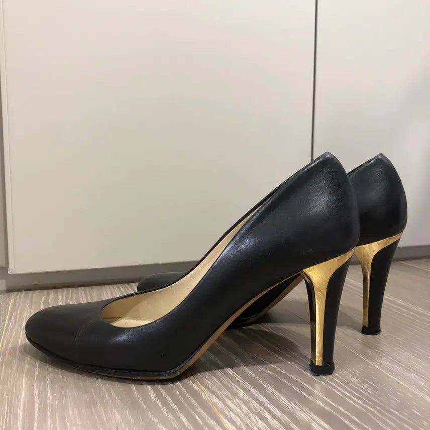 [BUNJANG] Jimmy Choo Black Heels 35 1/2 Pumps / 지미추 블랙 힐 35 1/2 (225)