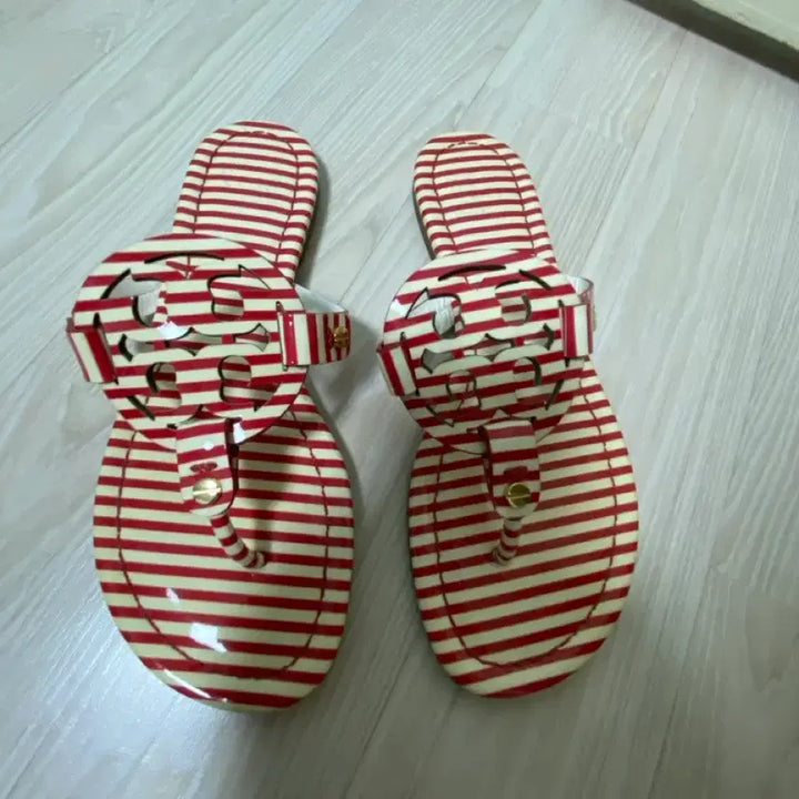 [BUNJANG] Tory Burch Flip-Flops Size 6.5 / 토리버치 쪼리 235 (6.5)