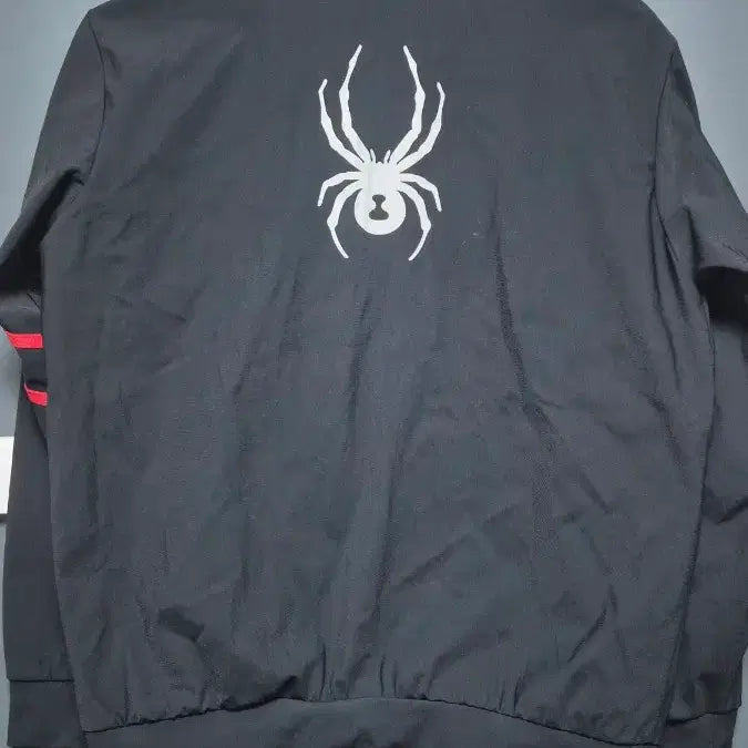[BUNJANG] Spider Black Training Jacket / L) 스파이더 블랙 트레이닝 자켓