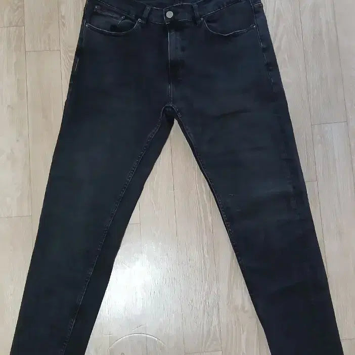 [SOLD OUT] 자라 Zara 흑청 34 슬림핏 데님
