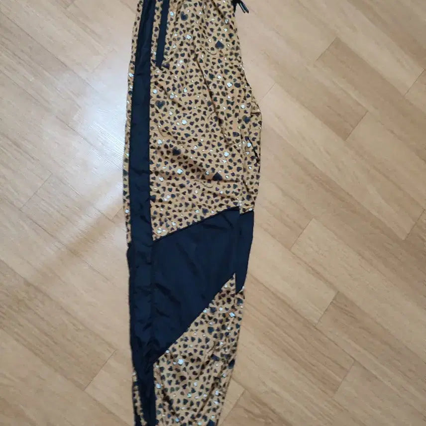 [SOLD OUT] 한섬)톰그레이하운드(1번착용)래트스탈