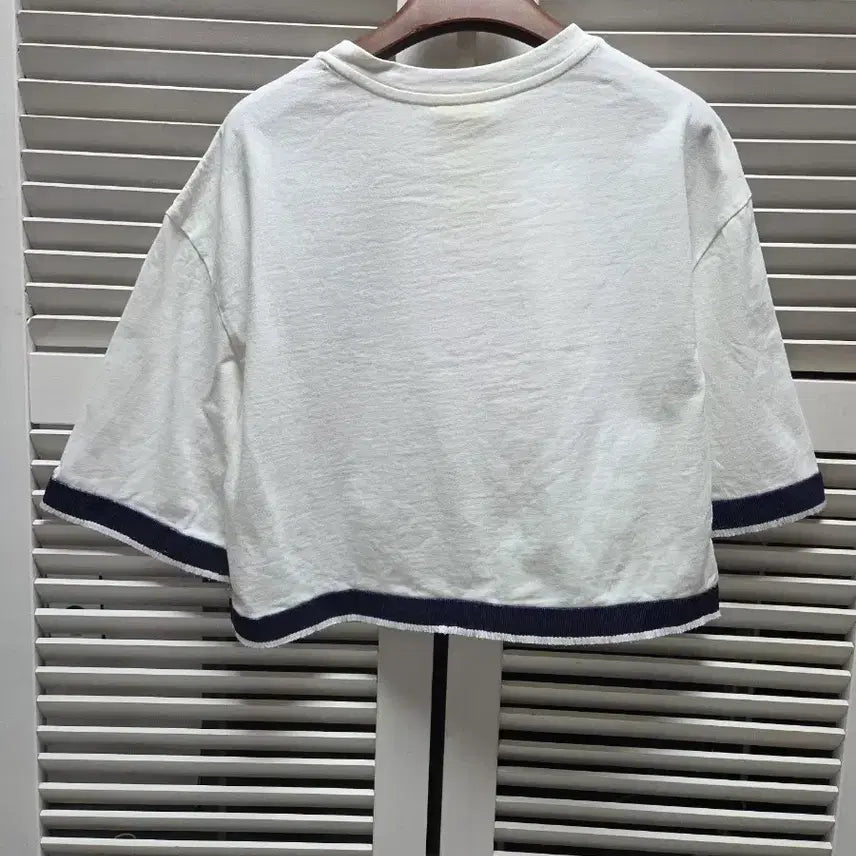 [SOLD OUT] 럭키슈에뜨  반팔 크롭 티셔츠
