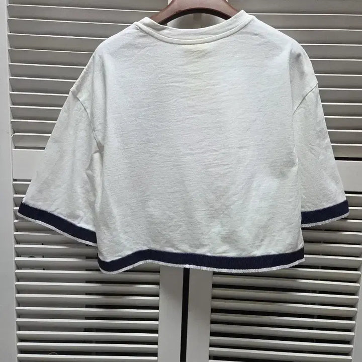 [SOLD OUT] 럭키슈에뜨  반팔 크롭 티셔츠