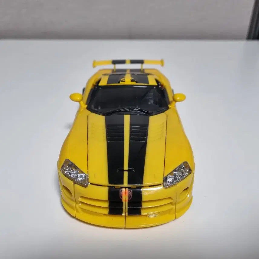 [BUNJANG] Transformers Alternators Sunstreaker Action Figure / 트랜스포머 알터네이터즈 썬스트리거