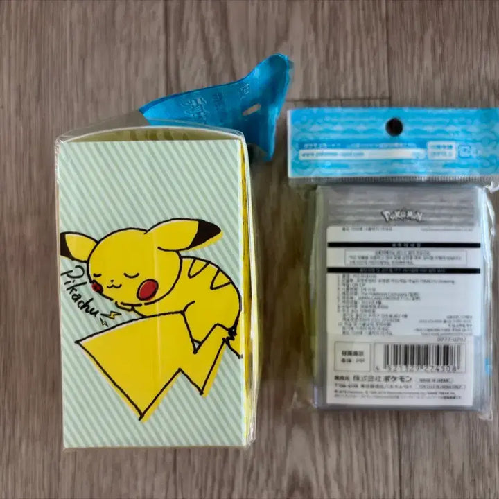 [BUNJANG] Pokemon Pikachu Drawing Deck Case and Card Sleeve Set / 포켓몬 피카츄 드로잉 카드 슬리브 덱케이스 세트
