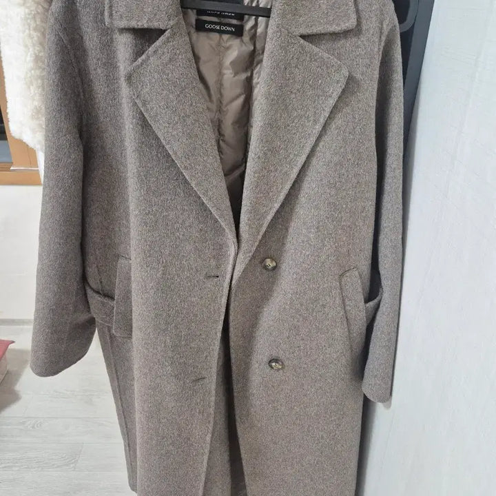 [BUNJANG] VISIT IN NEWYORK Goose Down Long Coat / VISIT IN NEWYORK 구스다운 코트