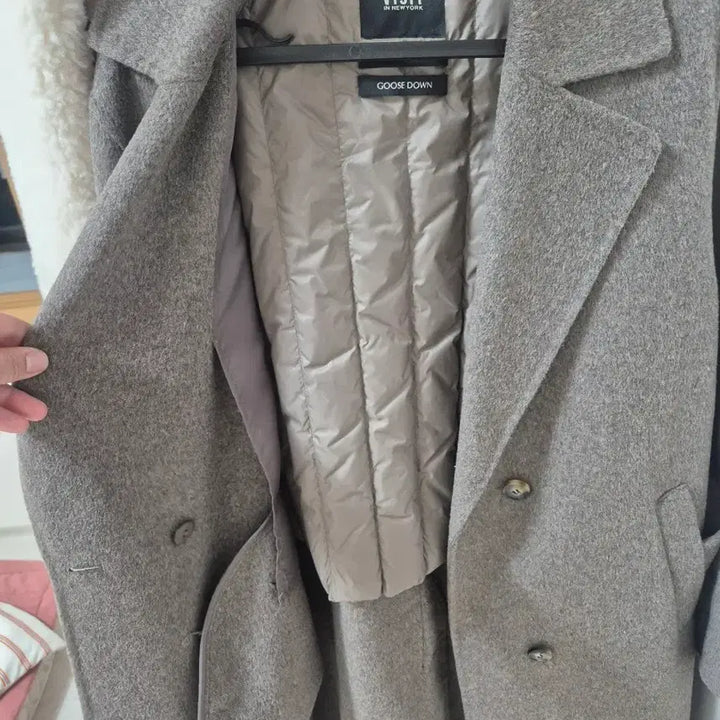 [BUNJANG] VISIT IN NEWYORK Goose Down Long Coat / VISIT IN NEWYORK 구스다운 코트