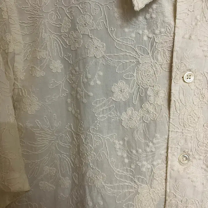 [BUNJANG] Sunflower Embroidered Shirt / Sunflower 자수 셔츠