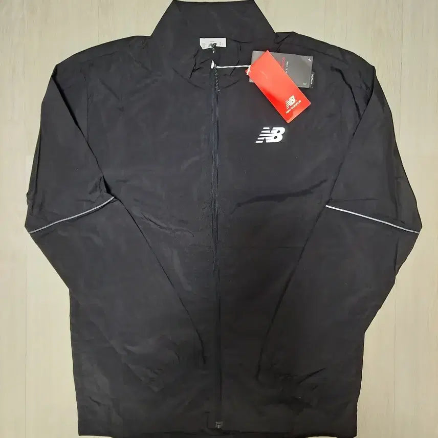 [SOLD OUT] [새상품_정품] 뉴발란스 남성 패커블 바람막이 100