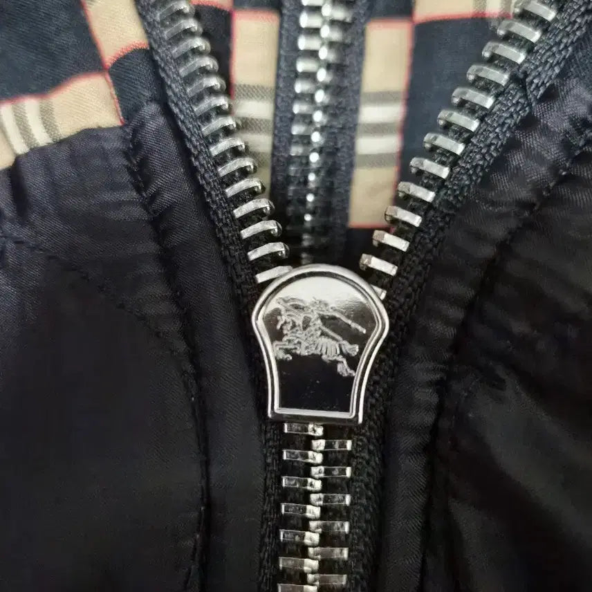 [BUNJANG] Burberry Check Pattern Bomber Jacket XL / 정품 버버리 체크 패턴 봄버 자켓 XL