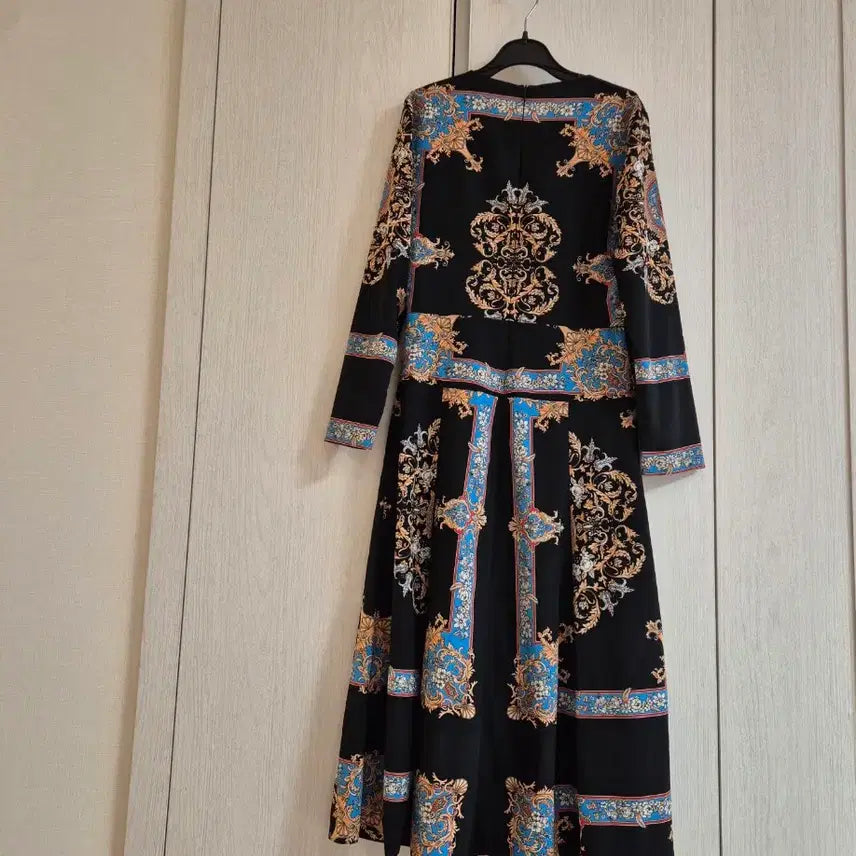 [SOLD OUT] Sandro 블랙 패턴 롱 원피스