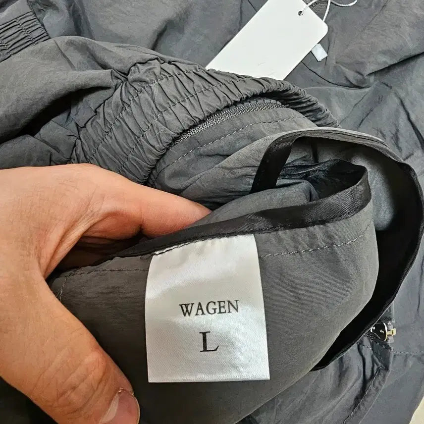 [BUNJANG] WAGEN Windbreaker Jacket (Size 100) / WAGEN 바람막이 (100)