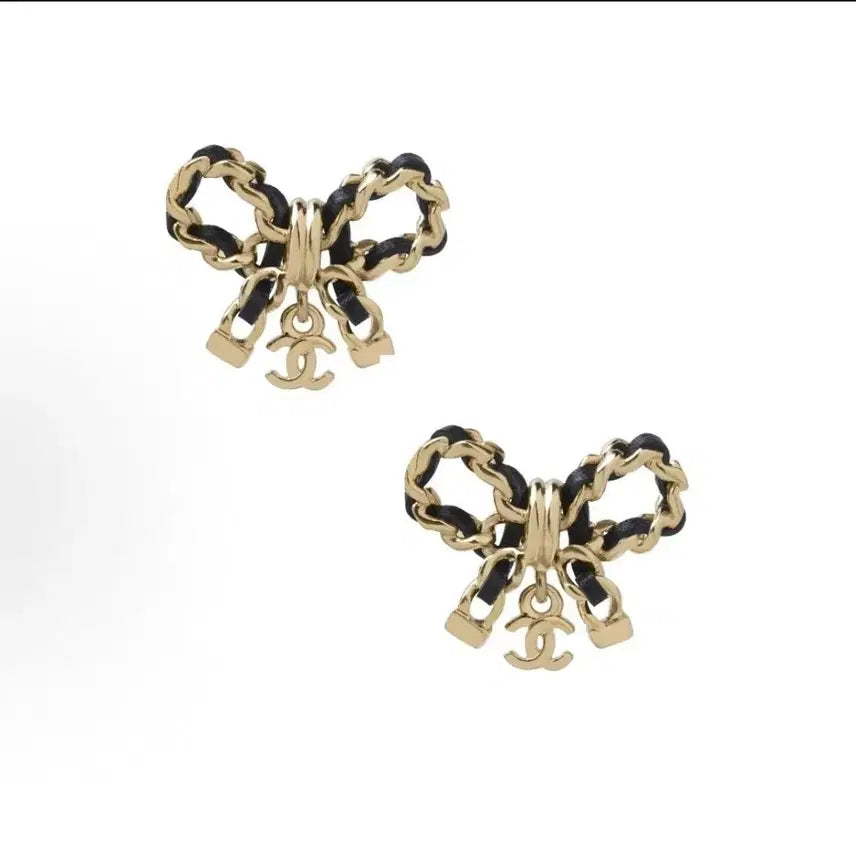 [BUNJANG] Chanel Coco Mark Ribbon Chain Earrings / 샤넬 코코마크 피어스 리본 체인