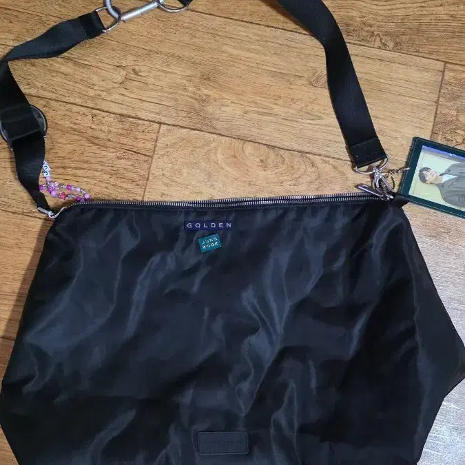 [BUNJANG] Golden Jungkook Shoulder Bag / GOLDEN 정국 블랙 숄더백