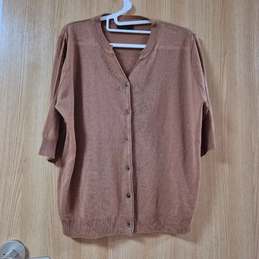 [BUNJANG] Brown Summer Knit Cardigan 5-Button Sleeve / 브라운 여름 니트 가디건 5부