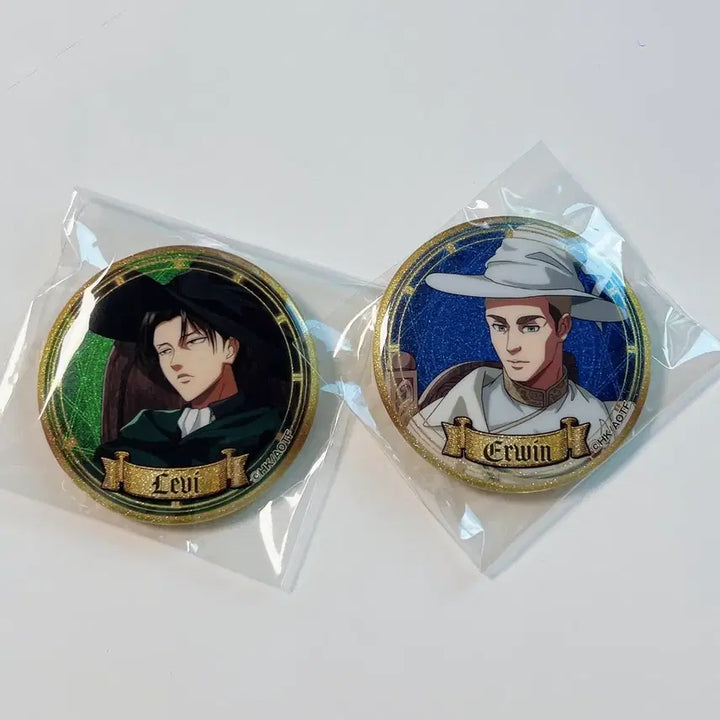 [BUNJANG] Attack on Titan Levi &amp; Erwin Smith Magician Can Badge Bundle Set / 일괄 진격의거인 리바이 엘빈 마술사 캔뱃지