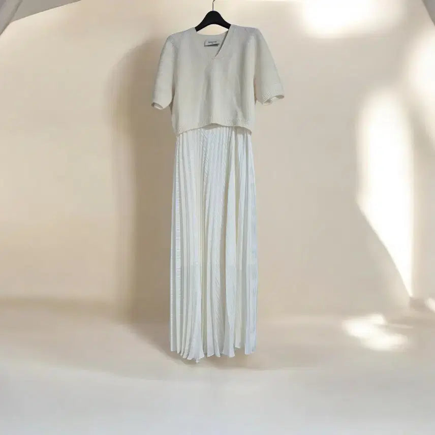 [BUNJANG] Bernis Two-Piece Set / 베르니스 투피스 세트