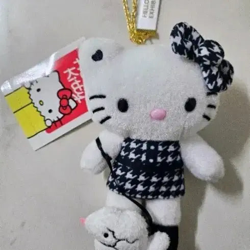 [BUNJANG] Long-Legged Kitty Houndstooth Check Keyring / 롱다리 키티 하운드 체크 키링
