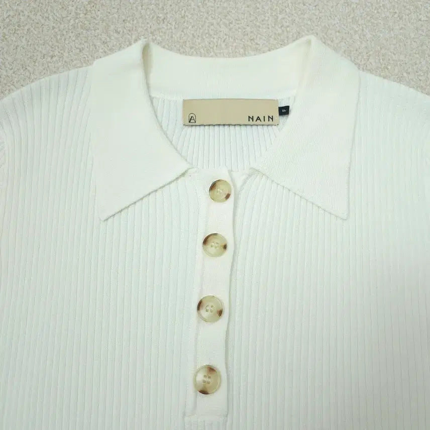 [BUNJANG] NAIN Ivory Slim-Fit Collar Knit Top / (F)NAIN 여성 카라 반팔 니트 슬림핏 아이보리 W3098