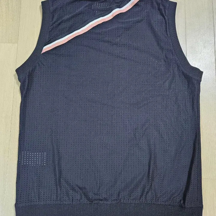 [SOLD OUT] [W.ANGLE] 와이드앵글 브이넥 골프 베스트 100