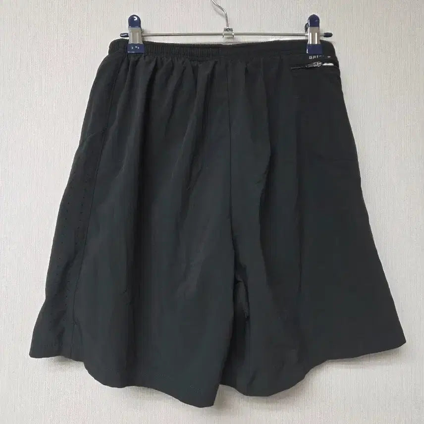 [SOLD OUT] 나이키 블랙 기능성 반바지
