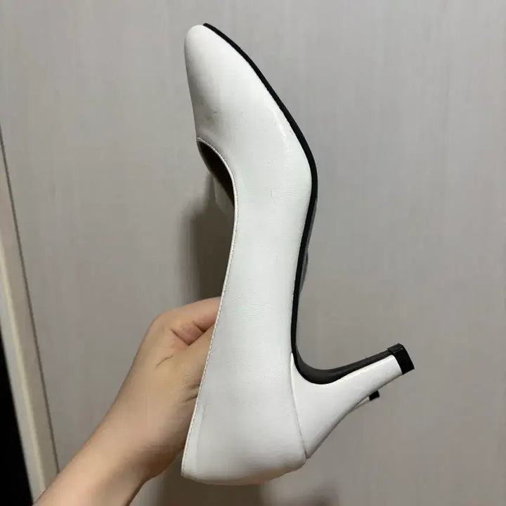 [BUNJANG] White Charm Wedding Shoes / 화이트 참 웨딩슈즈