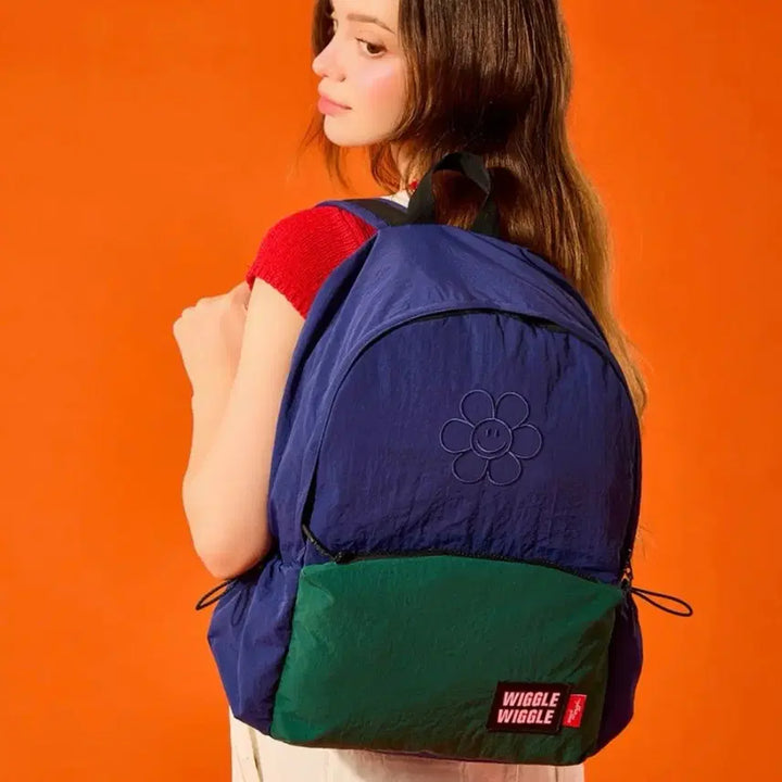 [BUNJANG] Wiggle Wiggle Flower Pattern Backpack / 새상품 위글위글 백팩