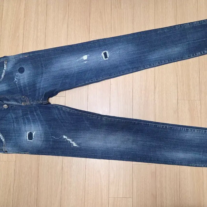 [BUNJANG] Dsquared2 Cool Guy Washed Denim Jeans / 디스퀘어드2 쿨가이 데님진 청바지