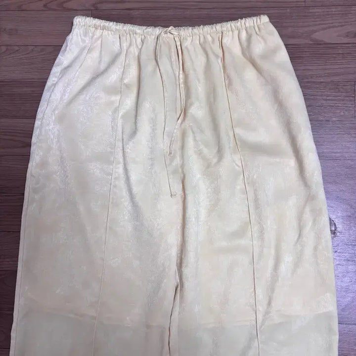 [BUNJANG] Headerment Satin Training Pants / 헤더먼트 새틴 팬츠