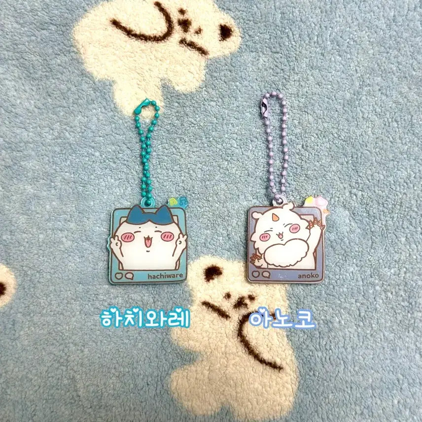 [BUNJANG] Chiikawa Character Acrylic Keychain / 인스타 치이카와 캐릭터 아크릴 키링