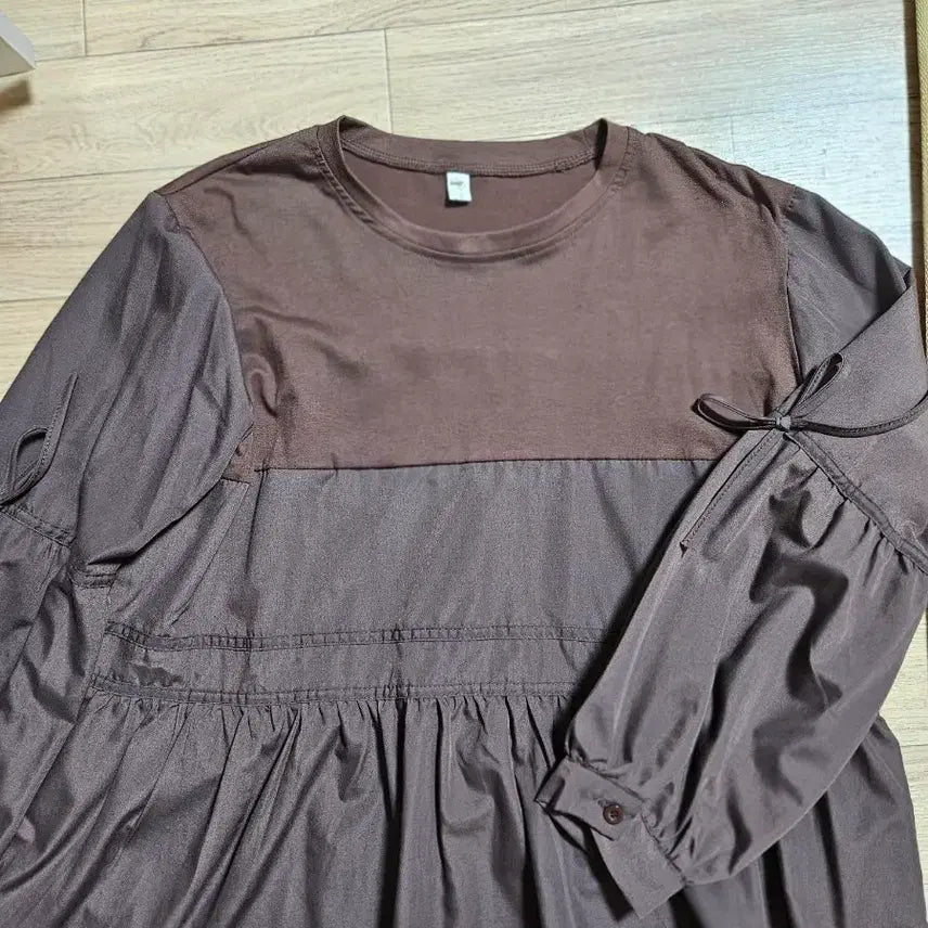 [BUNJANG] Brown Long Sleeve Blouse / 브라운 롱 슬리브 블라우스