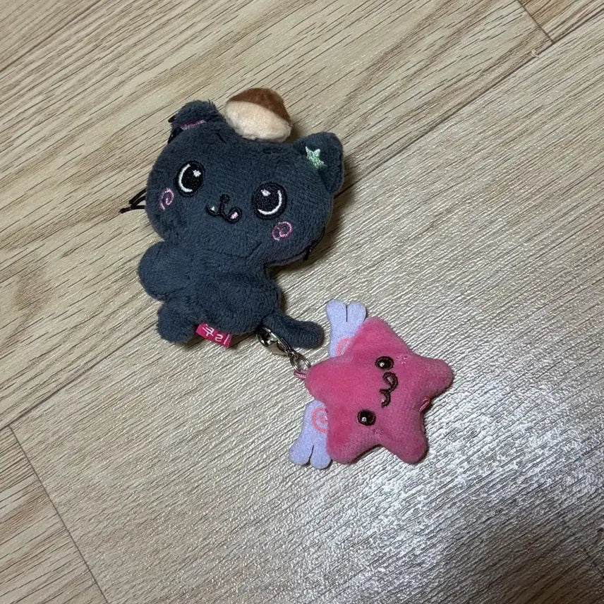 [BUNJANG] NCT WISH Riku Mini Doll Keyring / 리쿠 쿠리 미니돌 키링
