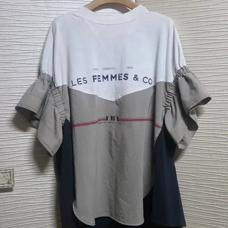 [SOLD OUT] 시스템 반팔티 블라우스
