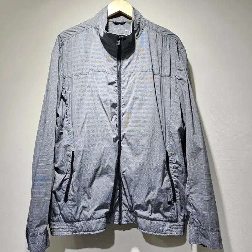[BUNJANG] Daks Golf Checkered Lightweight Windbreaker Jacket / 닥스 골프 잔체크 경량 바람막이 자켓 110