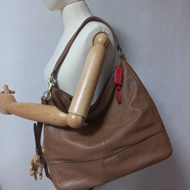 [BUNJANG] Coach Hobo Shoulder Crossbody Bag Camel / 코치 호보백 숄더백 크로스백. 카멜
