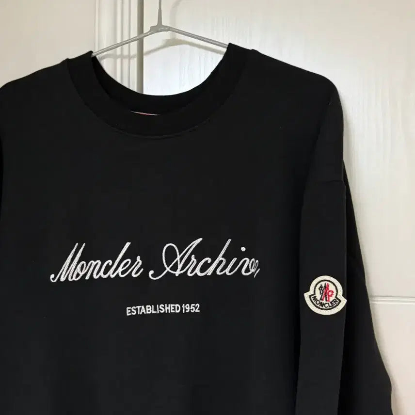 [BUNJANG] Moncler Archive Black Sweatshirt / 새상품 아카이브  노기모 블랙 몽클레어 맨투맨 남여공용XL
