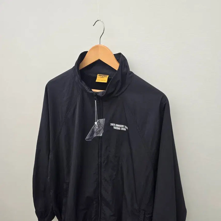 [SOLD OUT] 라이즈 2025 트랙자켓 새상품