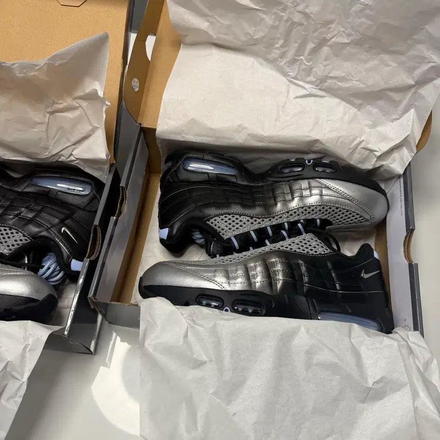 [BUNJANG] Nike x Palace Air Max 95 Sneakers / 나이키 팔라스 맥스95 275