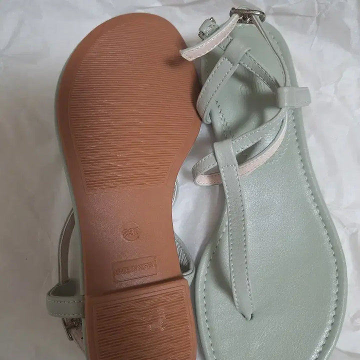 [BUNJANG] T Sandals / T샌들