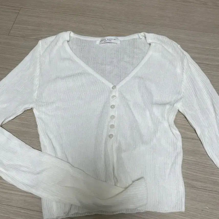 [BUNJANG] Avely Cardigan / 에이블리 가디건