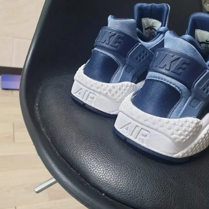 [BUNJANG] Nike Air Huarache Blue Sneakers / 나이키 허라취 운동화 블루 240