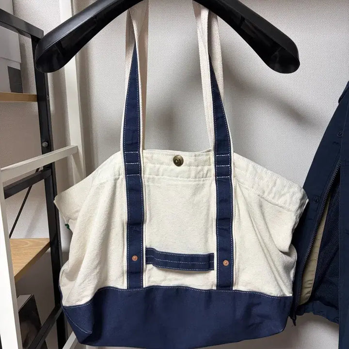 [SOLD OUT] 비헤비어 워시드 캔버스 토트백
