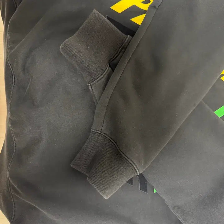 [BUNJANG] Palace Hooded Sweatshirt Black / [L] 팔라스 후드 블랙