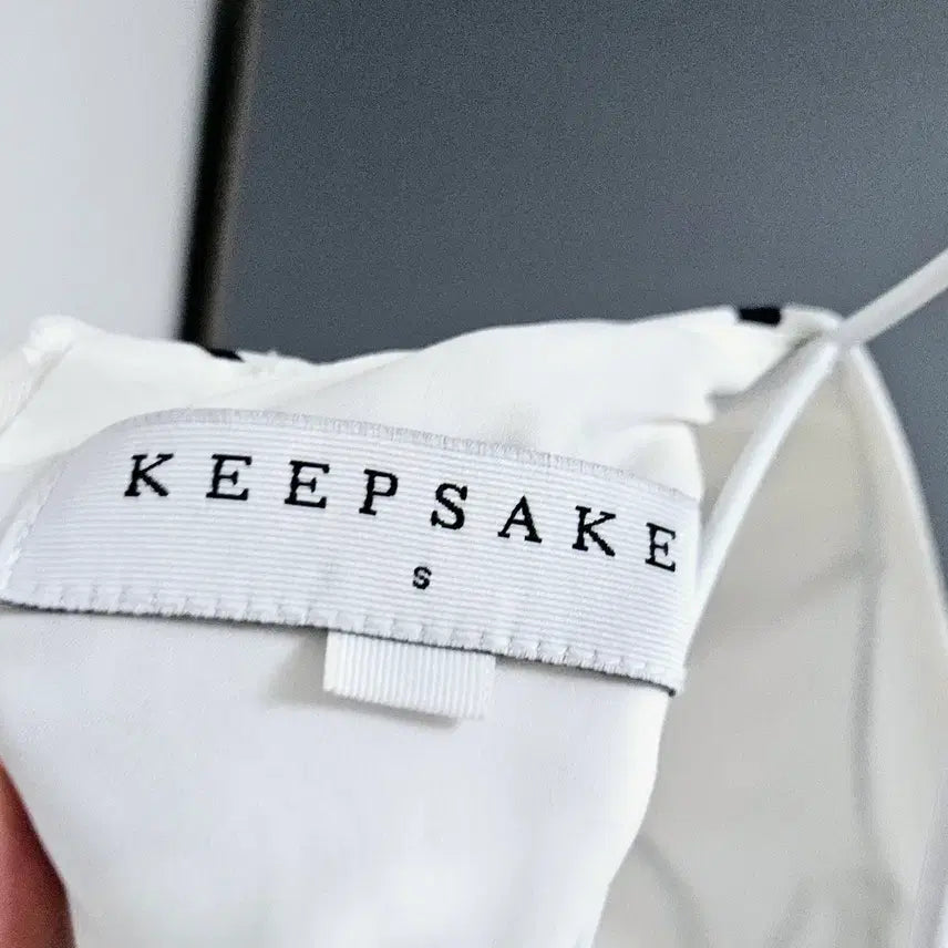 [SOLD OUT] Keepsake 점프수트 원피스 쇼츠 미사용