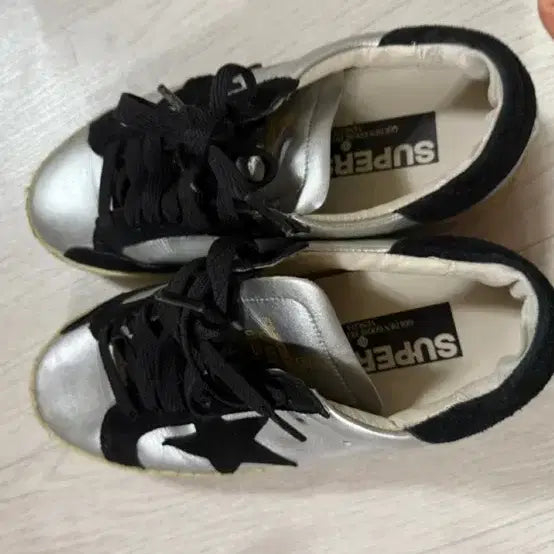 [BUNJANG] Golden Goose Silver Sneakers / (매장정품)(정가 52.8)(상태S) 골든구스 실버 36 235