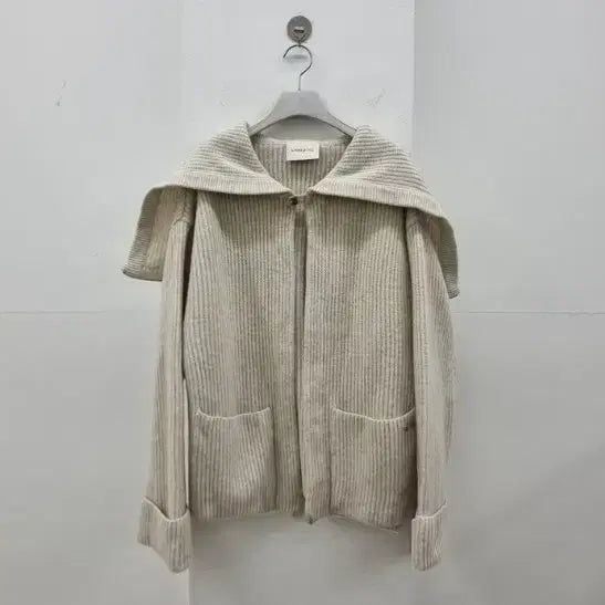 [BUNJANG] UMARMUNG [Unknown] [Unknown] Item / UMARMUNG 우마뭉
